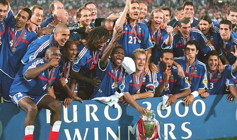EURO 2000: İlk kez çeyrek finaldeyiz!
