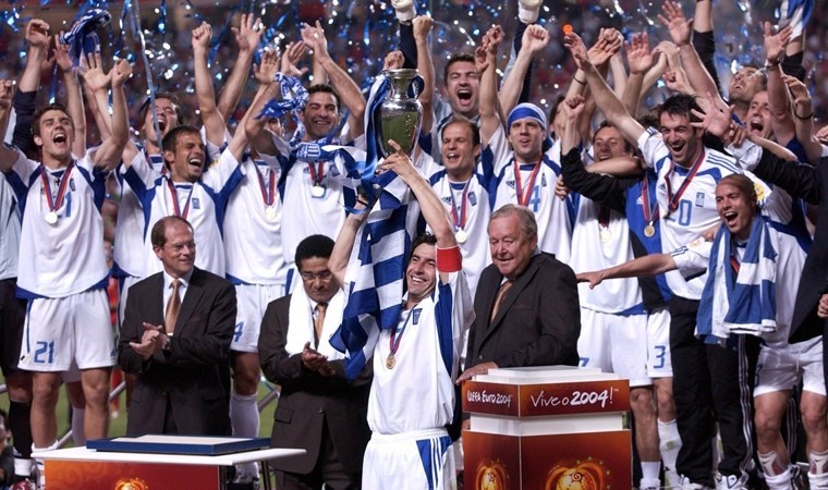 EURO 2004: Otto Rehhagel duvarı!