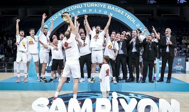 Türkiye Basketbol 2. Ligi’nde şampiyon Ayos Spor!