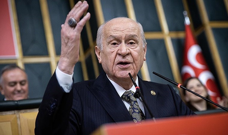 Abdulkadir Selvi’nin yazıları gündem olmuştu… Devlet Bahçeli’den kürsüde ‘Osman Kavala’ çıkışı: ‘Kimse mahkemeye talimat veremez…’