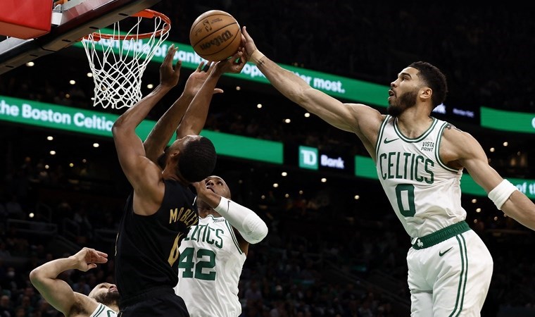 NBA’de Boston Celtics ve Oklahoma City Thunder, konferans yarı finallerinde bir adım önde!