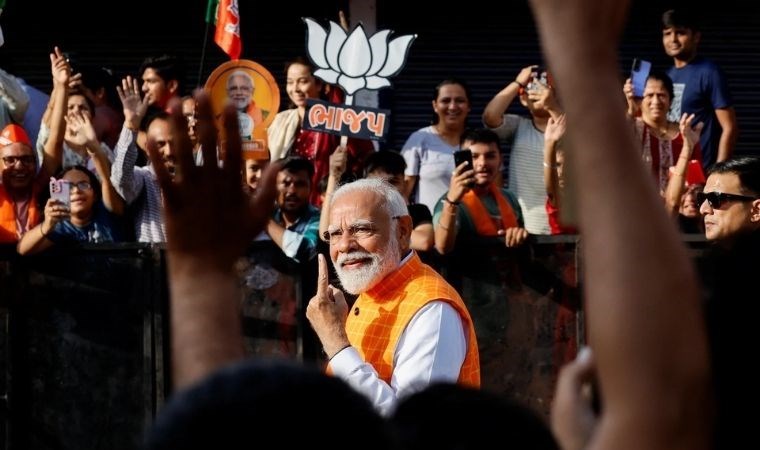 Hindistan’da genel seçimlerin 3’üncü aşamasında oy verme işlemi başladı