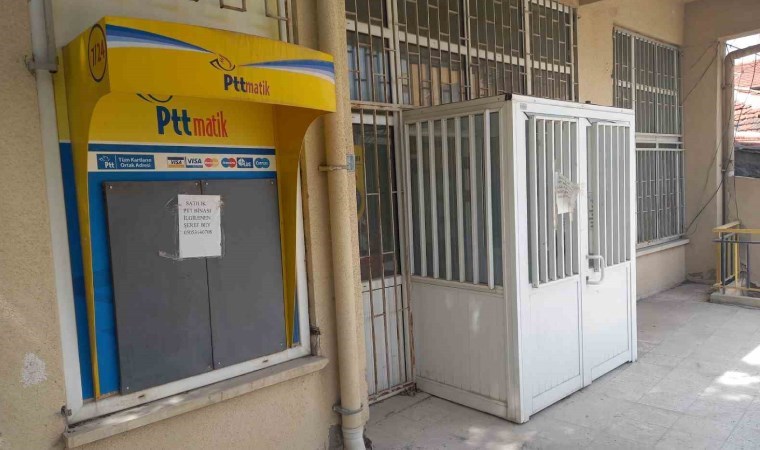 Depreme dayanıksız diye boşaltıldı… PTT binasını satışa çıkardılar!