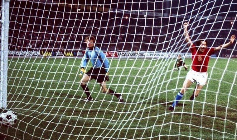 EURO 1976: Antonin Panenka’dan tarihe geçen penaltı!