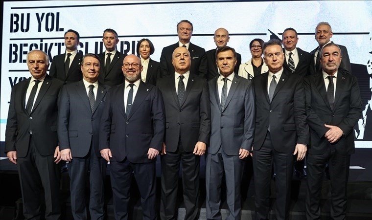 Beşiktaş açıkladı: Yönetimde flaş istifa!