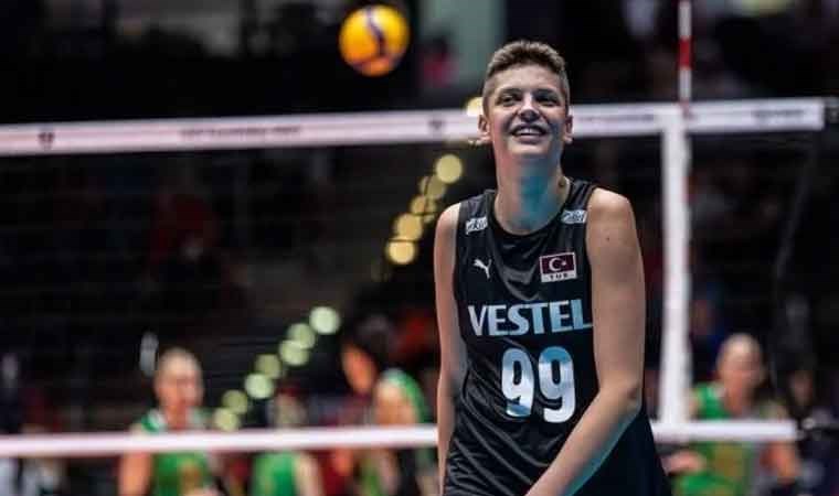 Ebrar Karakurt tarih yazıyor! Rusya Ligi’nde sezonun MVP’si seçildi..