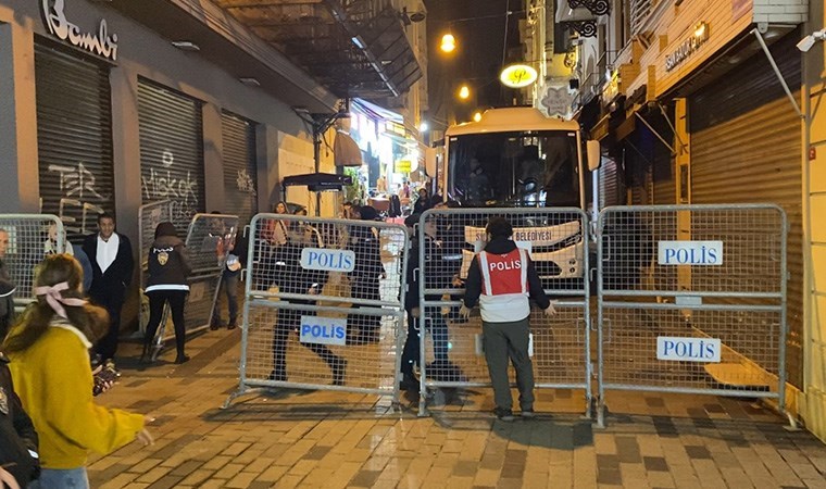 Emekçilere kapatılan Taksim 1 Mayıs’ın ardından yeniden açıldı