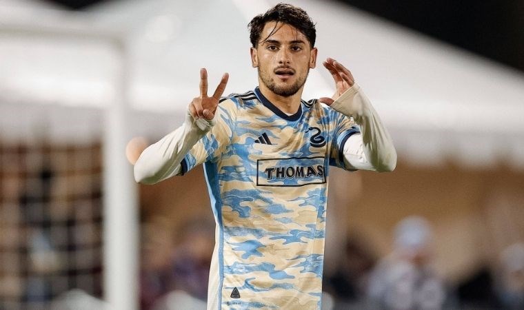 Julian Carranza kimdir? Fenerbahçe’nin ilgilendiği Julian Carranza kaç yaşında, nereli?