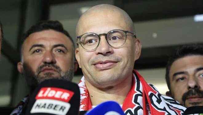 Alex de Souza, Antalya’da: Taraftarlardan Coşkulu Karşılama