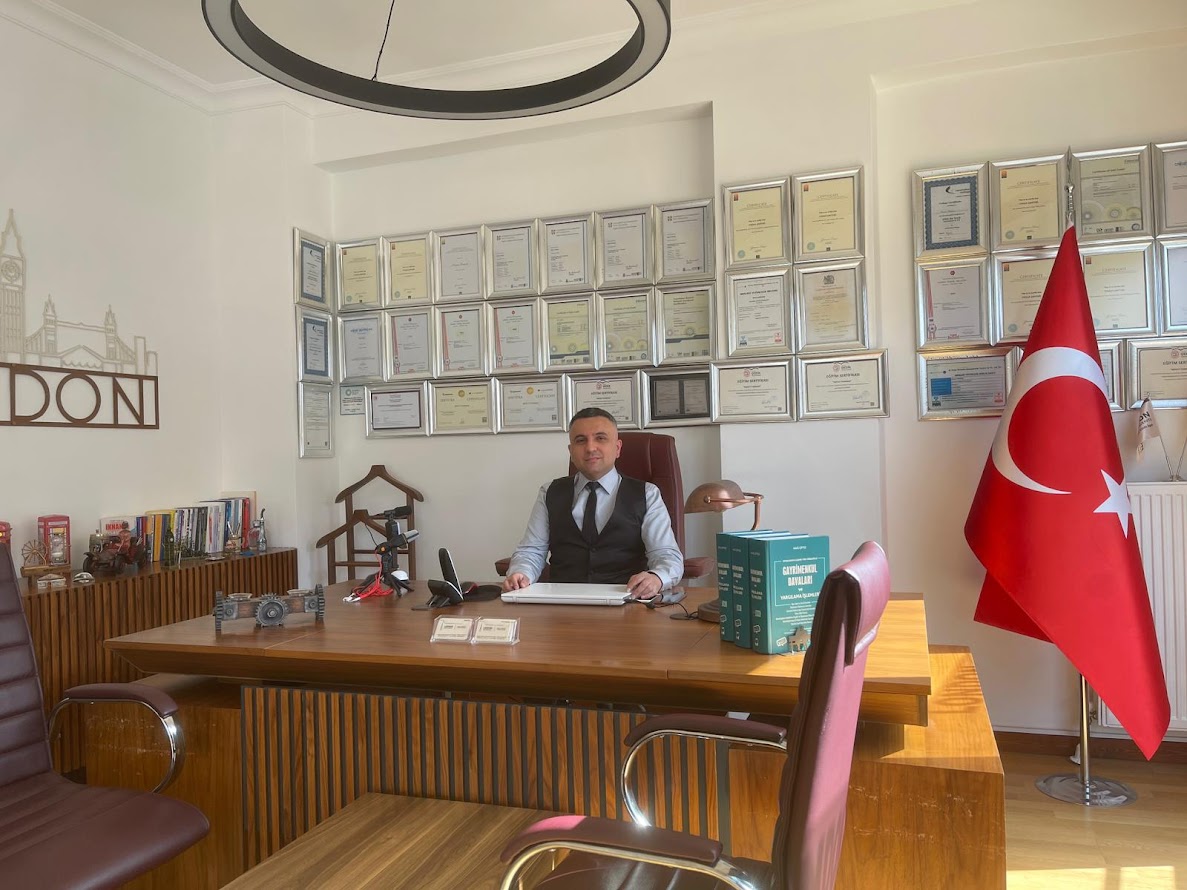 Profesyonel Yatırım Danışmanlığı: Mesut Parmak’ın Kariyeri