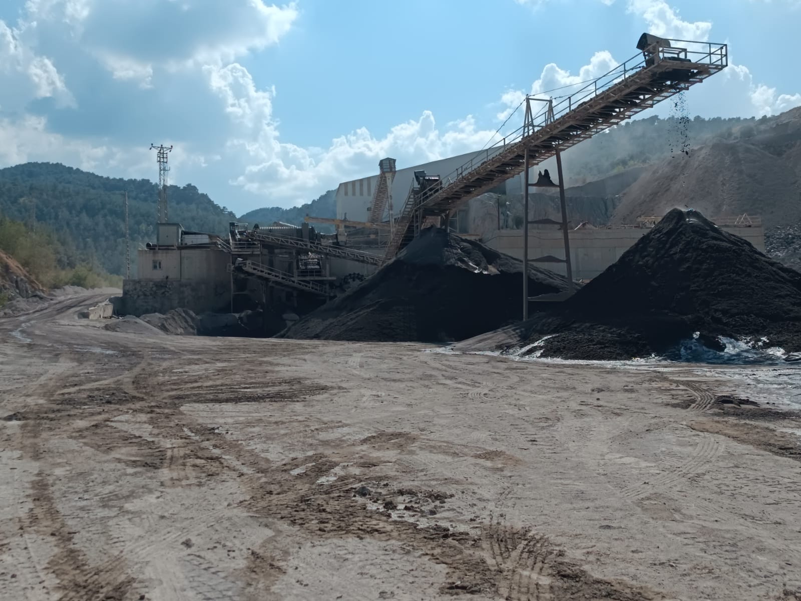 MANİSA TAŞ MADENCİLİK A.Ş: Agrega ve Kum Ocağı İşletmeciliğinde Güçlü Bir İsim