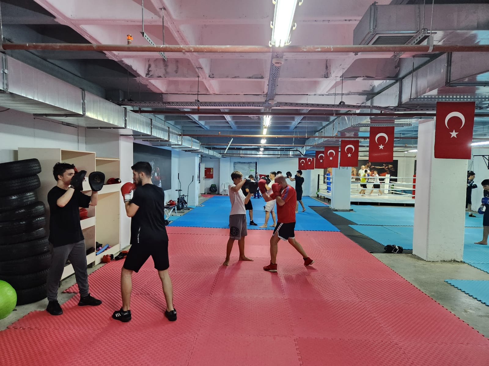 Semih Erden Spor Salonu’nda Çocuklara Sağlıklı Yaşam Alışkanlıkları ve Takım Ruhu Aşılıyoruz