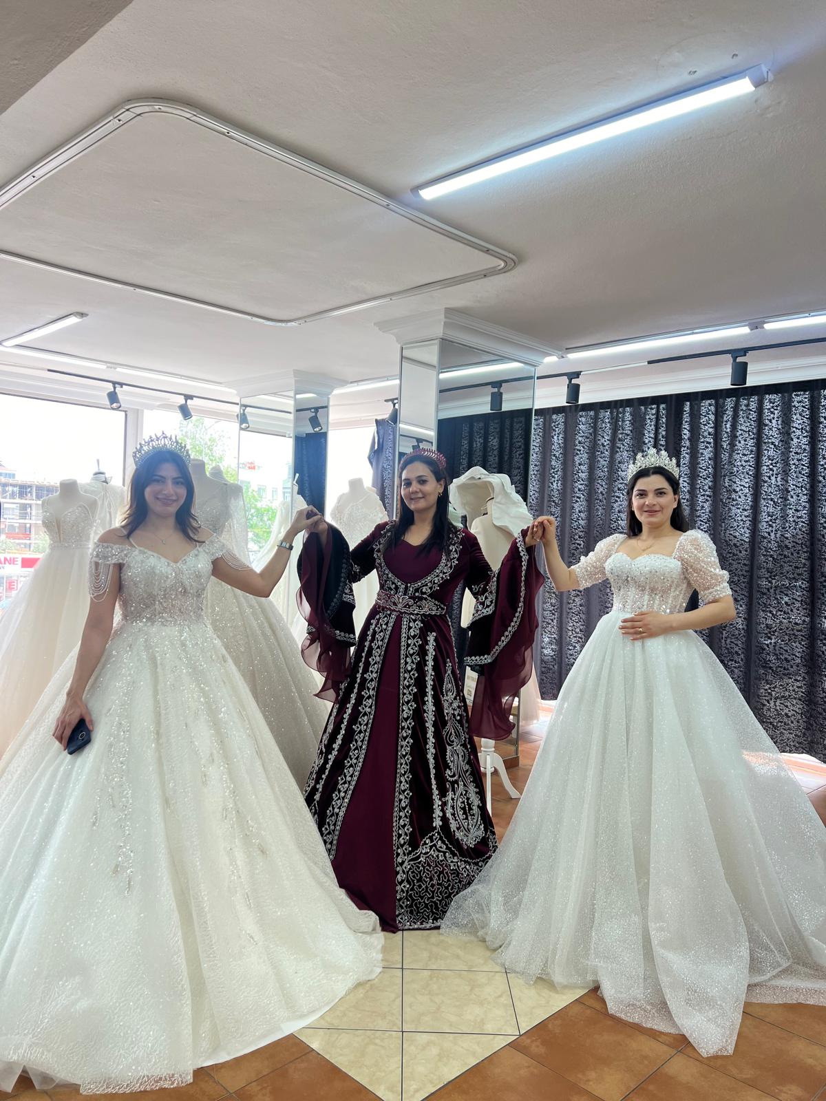 Şehriban Baykuşak Wedding Dresses: Gelinlerin Rüyalarını Gerçekleştiriyoruz