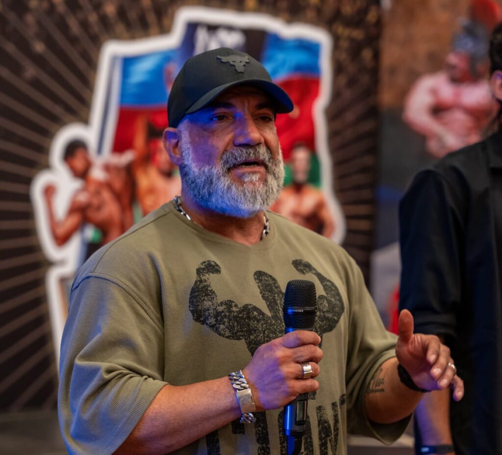 IFBB Pro Coach Can Ünal: Türkiye’nin Gururu Olan Antrenörün Başarı Hikayesi