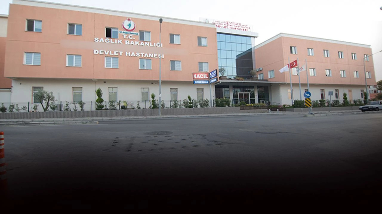 Hastanede Doktoru Darbedip Saçlarını Kopardılar