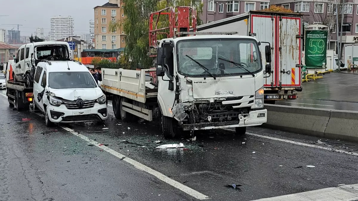 Küçükçekmece de Zincirleme Kaza