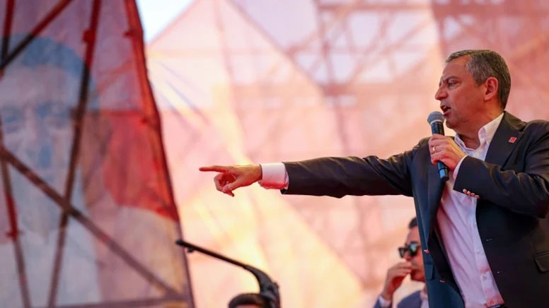 CHP’ye Billboard Talebi Gerekçesiz Reddedildi