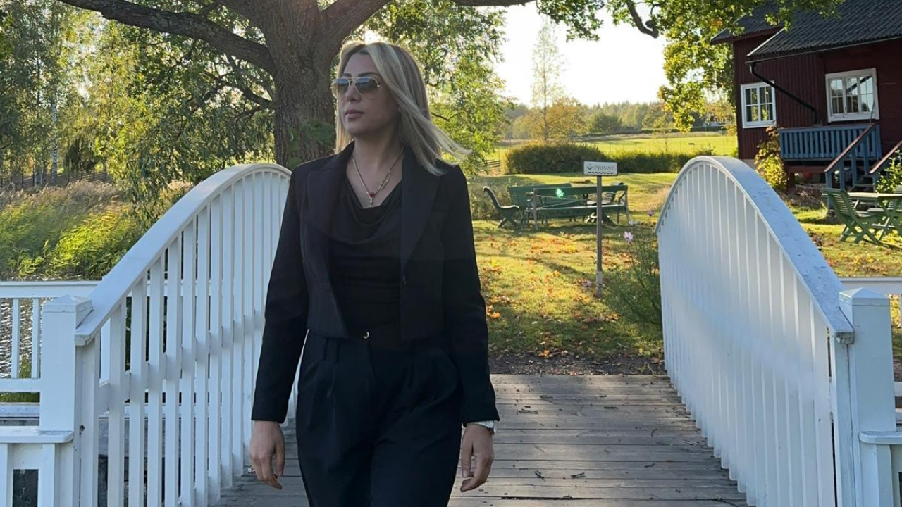 “Meşru Zamanlar”da Aşk, Savaş ve Toplumsal Normların Kesişimi: Münevver Nehir Aslan’dan Çarpıcı Bir Bakış