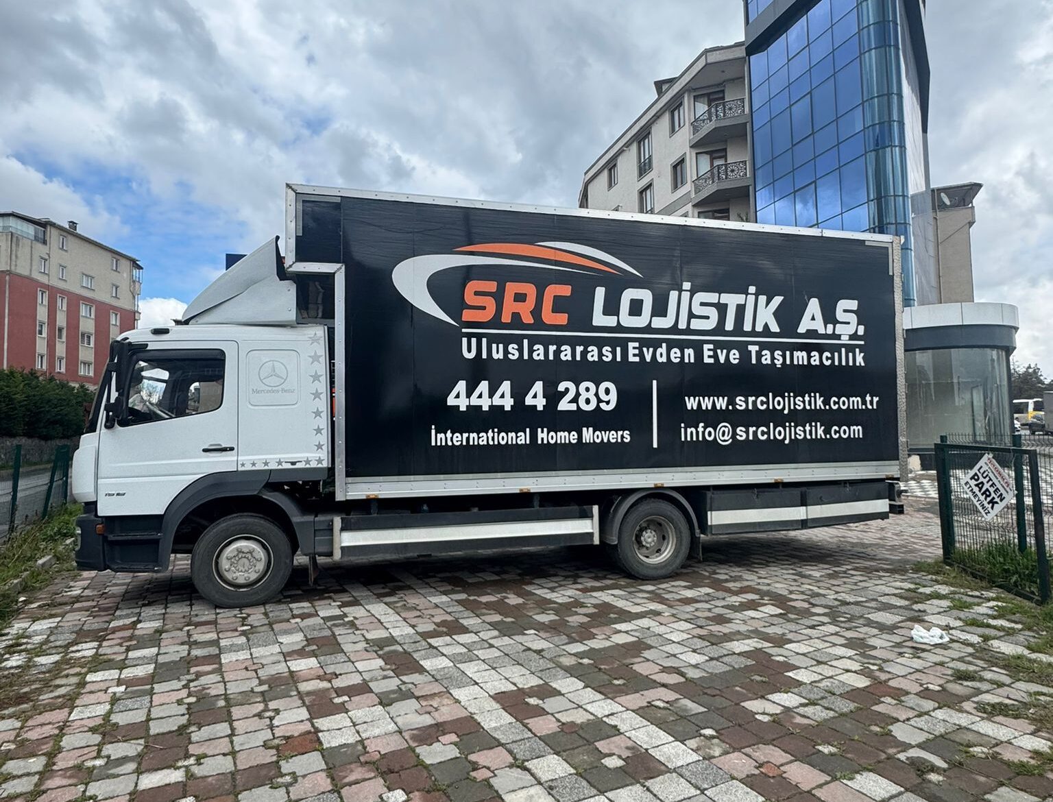 SRC Lojistik: Son Yirmi Yılın Uluslararası Göç Trendlerine Yanıt