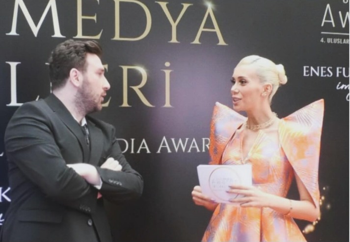 Cansın Beyazova: Samimi ve Etkileyici Bir Anlatımın Sırrı