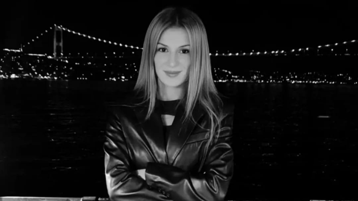 Arzu Candan Sürmen: Yazının İçinde Yaşamak