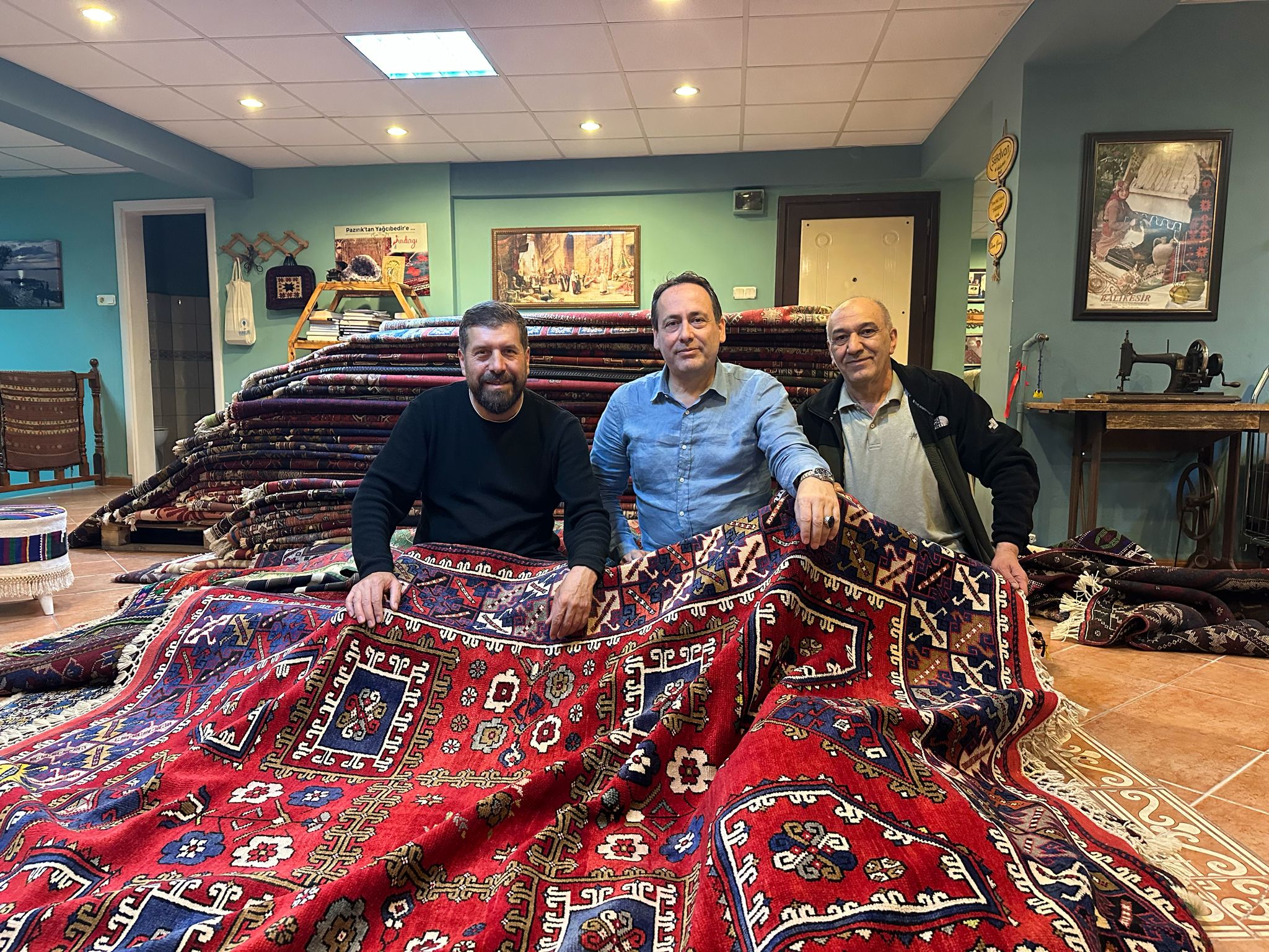 Öztürk Halıcılık’ın Ustası Yusuf Öztürk: Halılara Yeniden Hayat Veren Eller