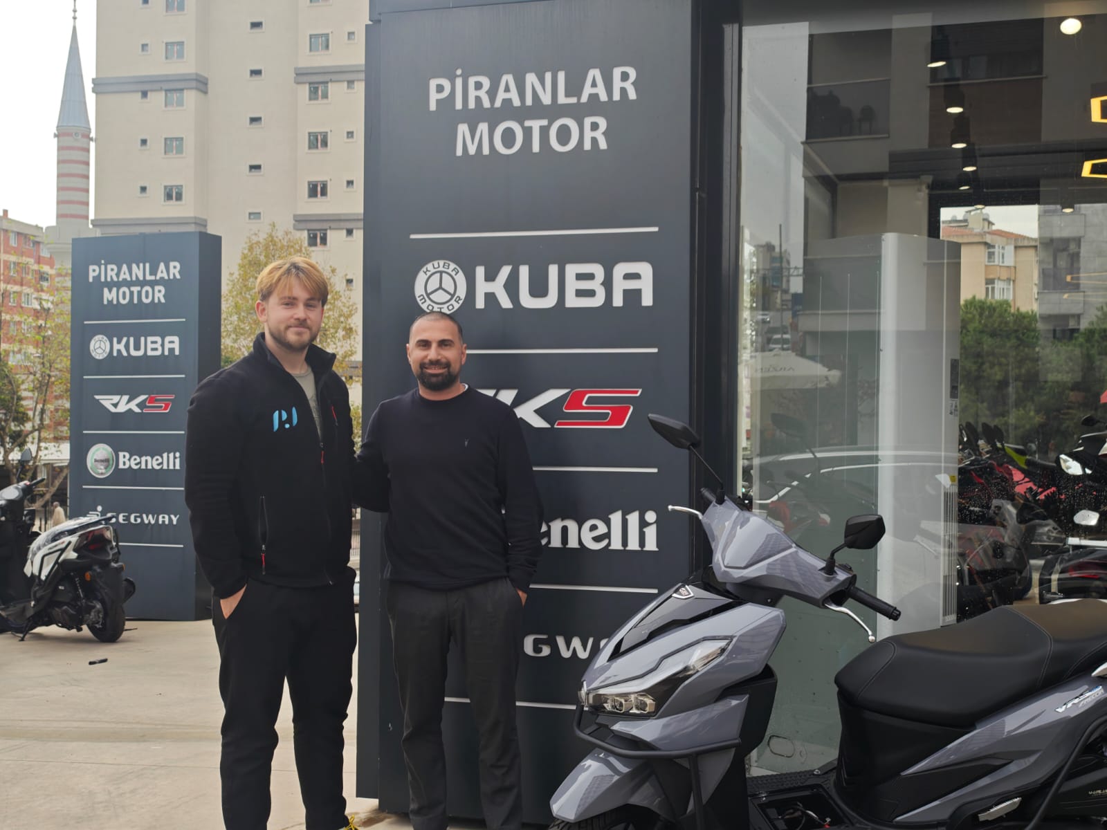 Piranlar Motor Ailesinden Örnek Davranış: Muhammed İmre ve Uğur Türk, Müşteri Desteğiyle Gönülleri Kazandı