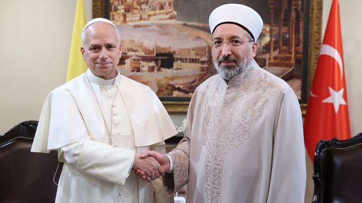 Papa 14. Leo, Türkiye Ziyaretinde Cumhurbaşkanı Erdoğan ve Diyanet İşleri Başkanlığı ile Görüştü