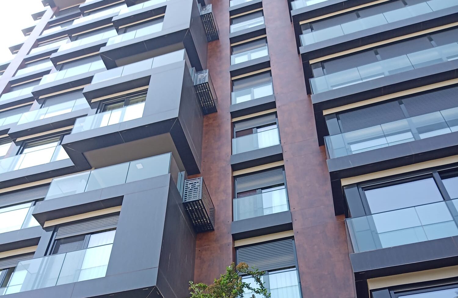 Optimal Metal Dekor, Kadıköy’de Klima Balkon Standartlarını Yükseltiyor