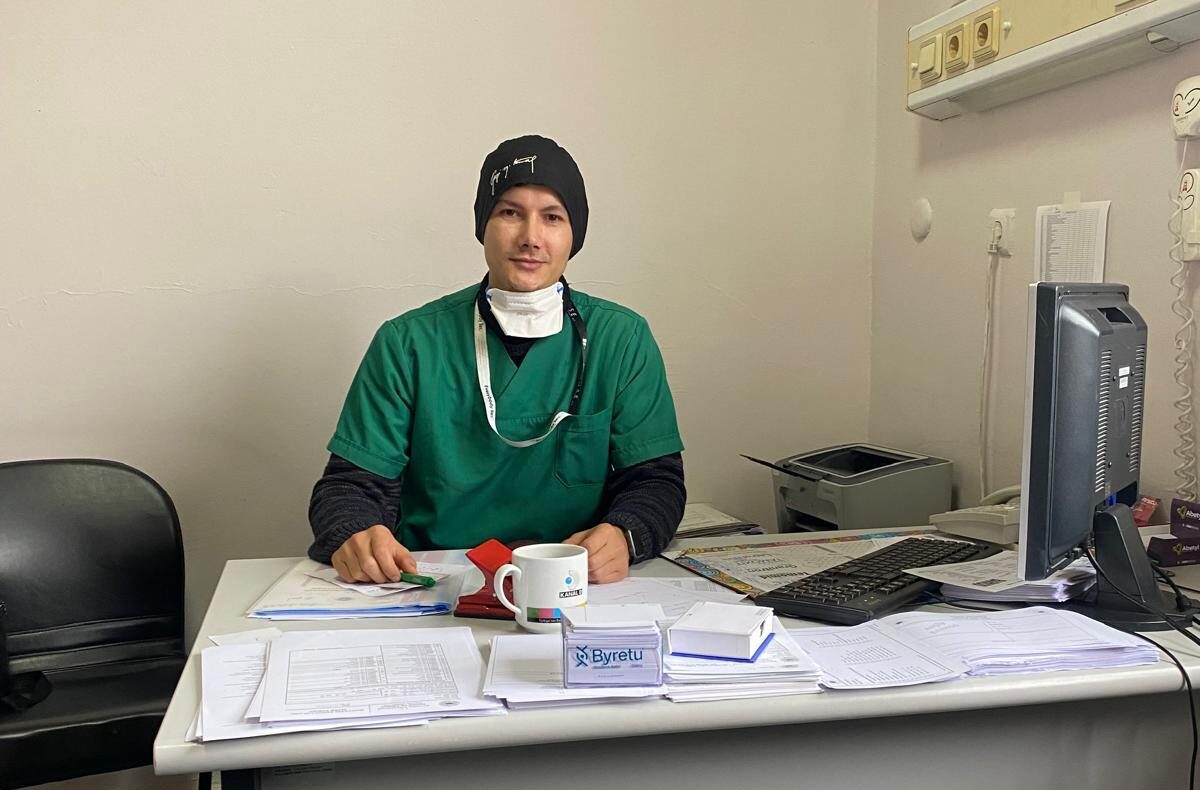 Stajyer Doktor Berkcan Eren’den Büyük Başarı: Google’da Trend Oldu!