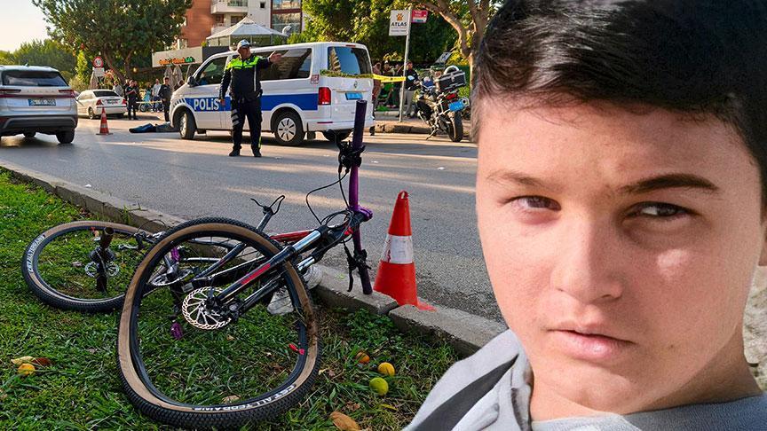 Yaya Geçidinde Feci Kaza Bisikletli Çocuk Hayatını Kaybetti