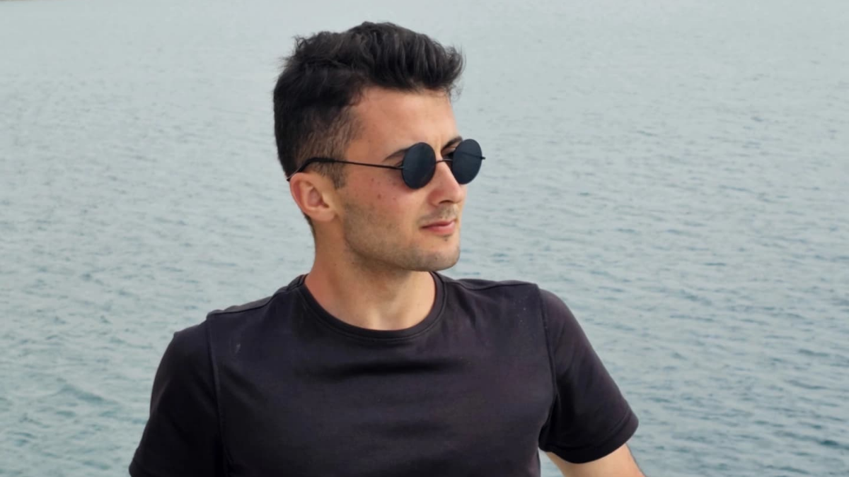 Van’dan Yükselen Duygusal İmza: Abdullah Çaymak Sessiz Sedasız Geliyor