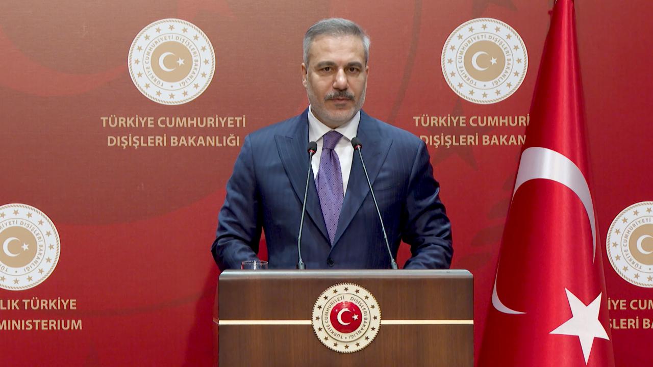 Hakan Fidan, İranlı mevkidaşı Arakçi ile görüştü!