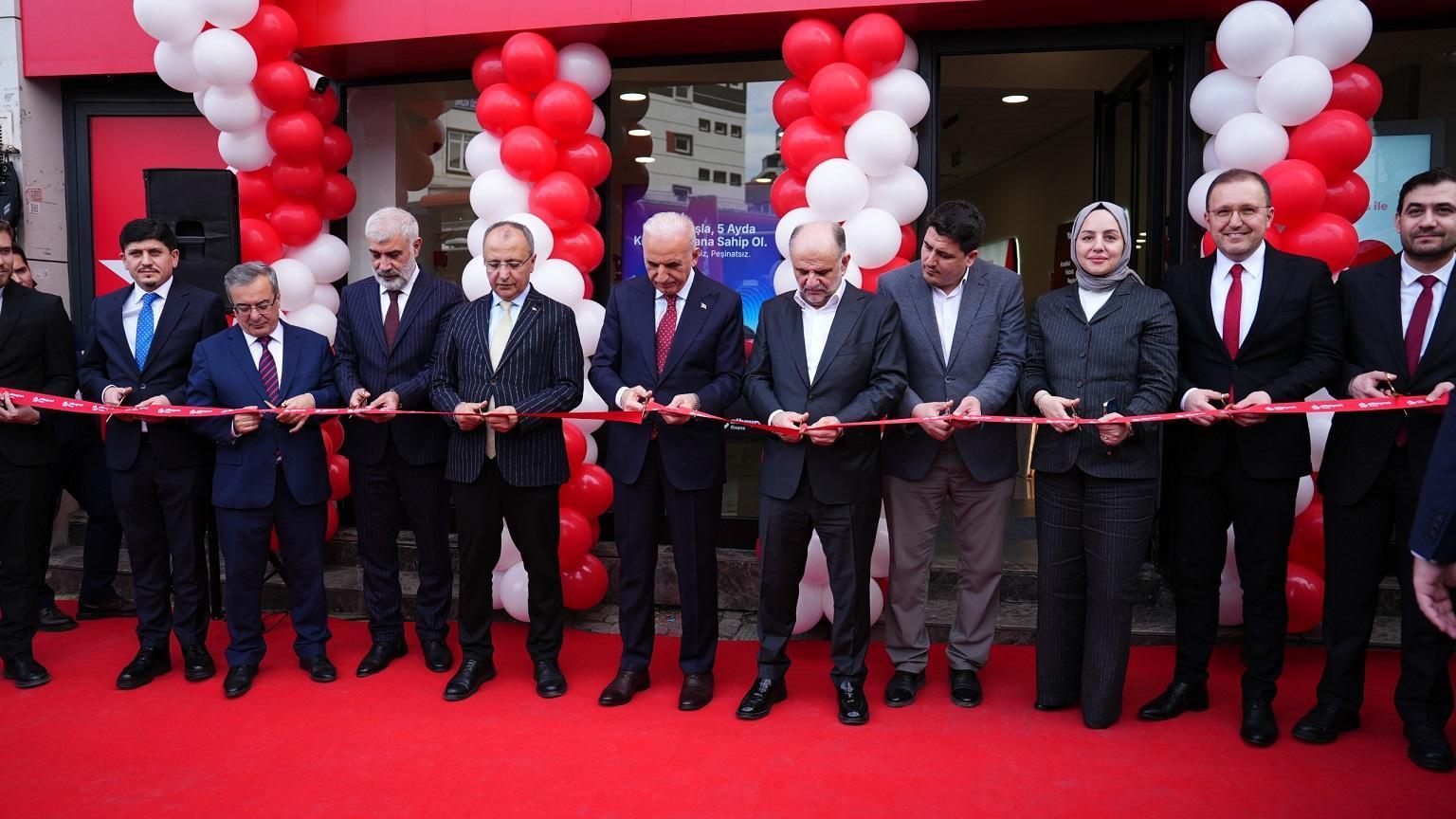 Albayrak Finans, Ümraniye’de Faizsiz İlk Şubesini Açtı