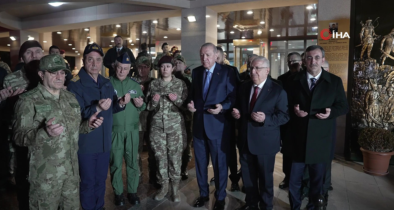 Cumhurbaşkanı Erdoğan’dan Ömer Halisdemir Anıtı Ziyareti ve Mehmetçik ile İftar