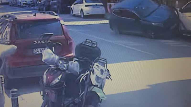 İnönü Caddesi’nde Trafik Kazası: Otomobil Takla Attı