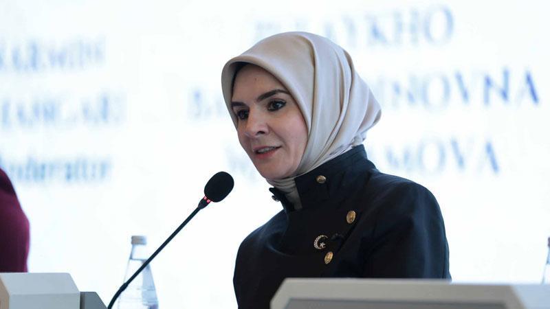 Bakan Göktaş Bakü’de kadın girişimciliği vurgusu yaptı