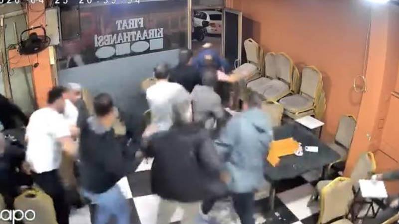 Kahvehanede “deprem” paniği: Yüksek sesli araç ortalığı karıştırdı