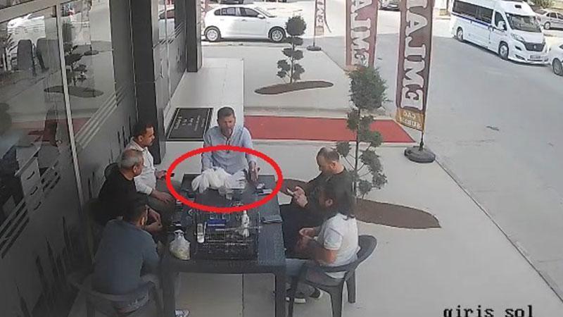 Gökyüzünden Gelen Sürpriz: Tavuk Masaya Düştü