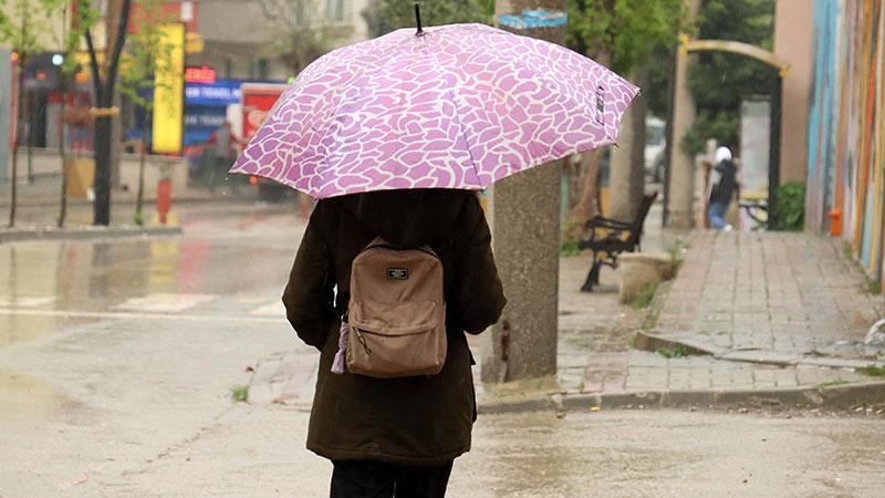 Marmara İçin Soğuk ve Yağış Uyarısı: Sıcaklıklar Mevsim Normallerinin Altına İnecek