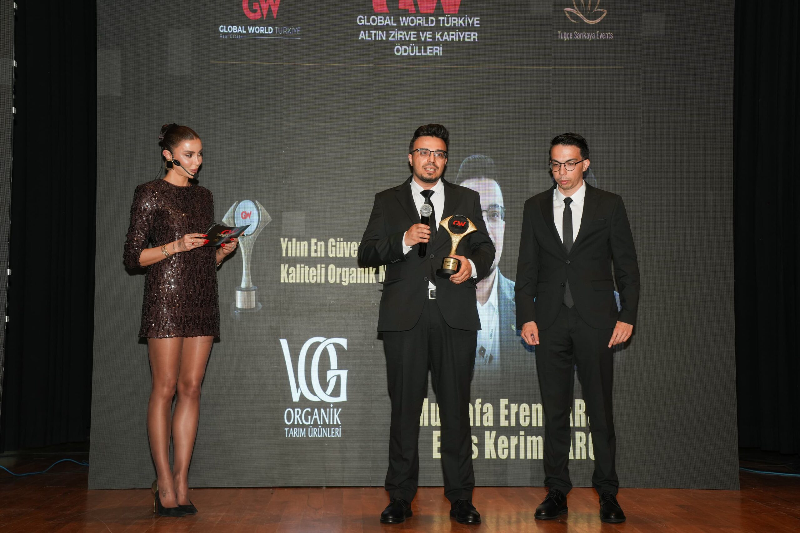 VOGORGANİK’E “YILIN EN GÜVENİLİR VE KALİTELİ ORGANİK MARKASI” ÖDÜLÜ