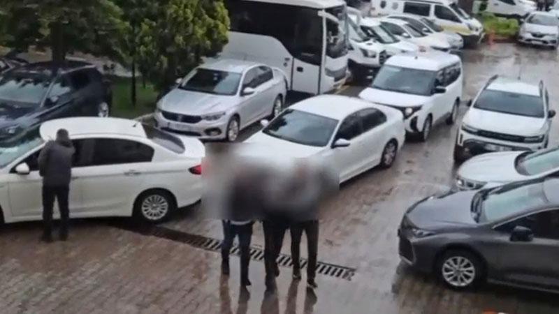 OTOYOLDA SİLAH OPERASYONU: 44 RUHSATSIZ TABANCA ELE GEÇİRİLDİ