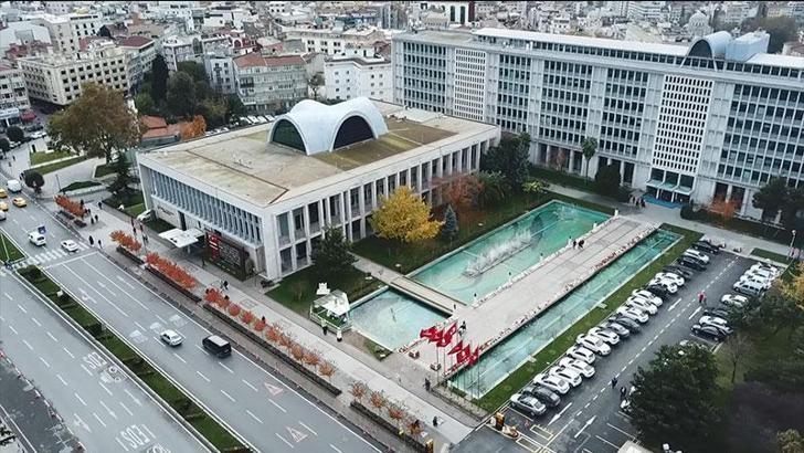 İmamoğlu Davasında Geniş Kapsamlı İddianame: Suçlamalar ve Tahliyeler Gündemde