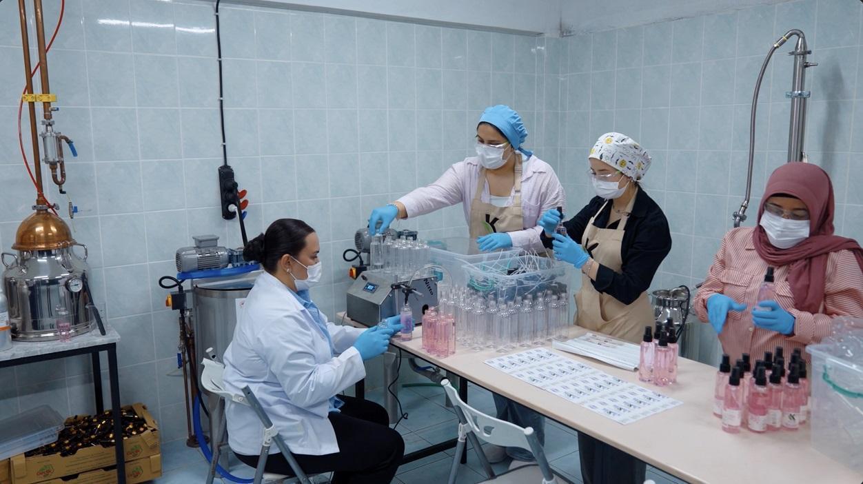 KADIN GİRİŞİMCİLER DİJİTAL EĞİTİMLE DÜNYA PAZARINA AÇILIYOR