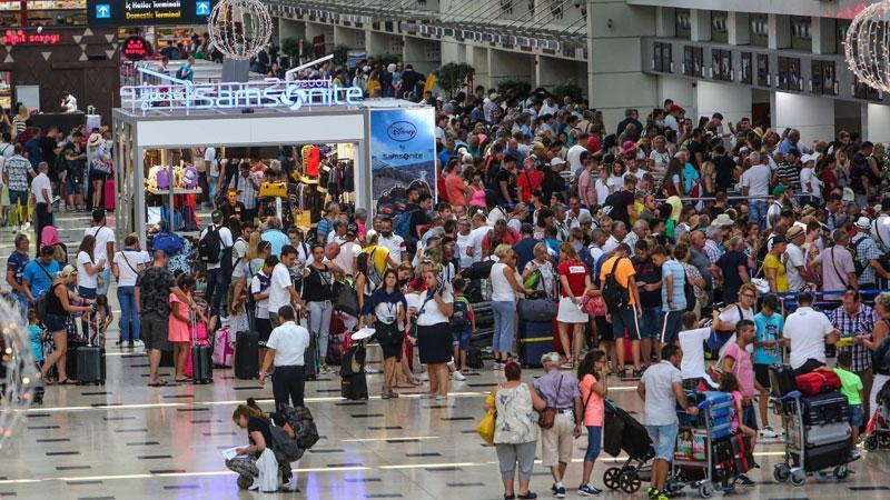 Antalya Turizminin Bayram Umudu: 200 Bin Tatilci Bekleniyor