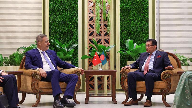 Bakan Fidan Bangladeş’te: Havalimanında Kritik Görüşme