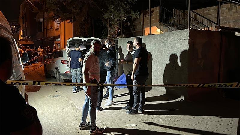 Adana’da Kardeş Kavgası Kanlı Bitti: Biri Öldü, Biri Yaralandı
