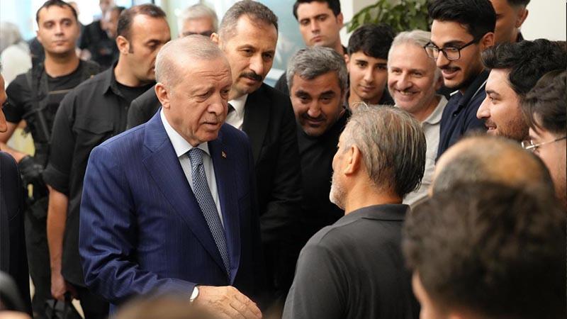 Erdoğan, AK Parti İstanbul teşkilatıyla buluştu