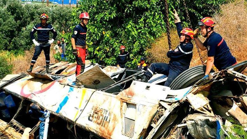 Cezayir’de yolcu otobüsü şarampole devrildi: 25 ölü, 44 yaralı
