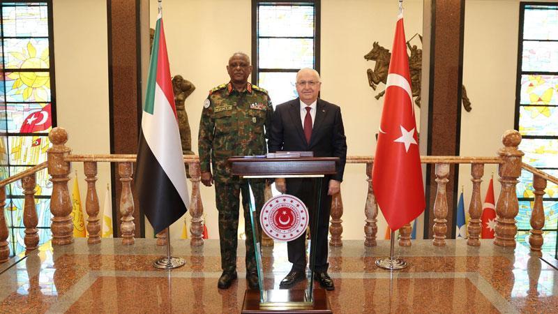 Milli Savunma Bakanı Güler, Sudan Genelkurmay Başkanı Elatta’yı kabul etti